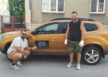 Za dobrovolnou pomoc na zahradě děkujeme Františkovi Remešovi