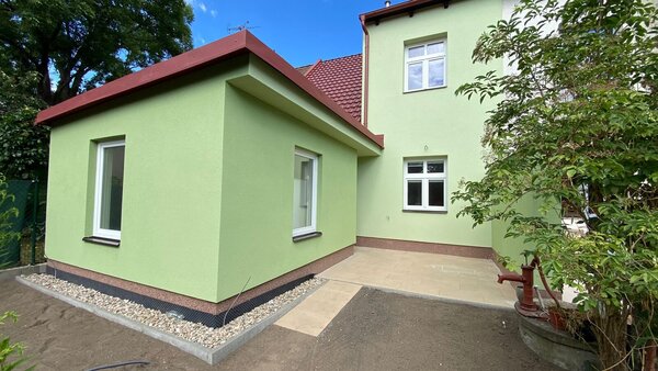 Nová přístavba budovy Oblastní charity Pardubice