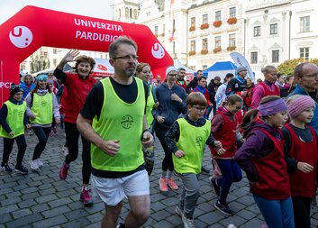 Běh Univerzity Pardubice na podporu Domácího hospice