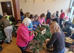 Adventní věnce v Domě kultury Dukla